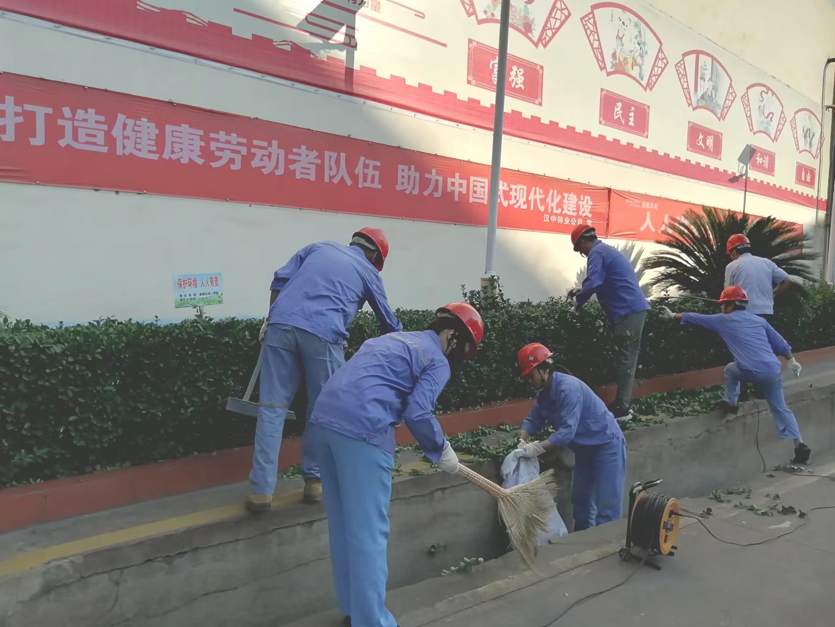 1692168098192134.jpg 8df78d851e8ce3950762c47eb6ca954.jpg